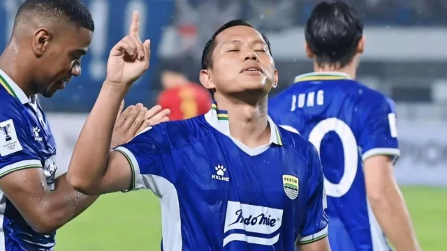 Adam Alis Bersaing dengan Bintang Sepak Bola Dunia di Penghargaan AFC