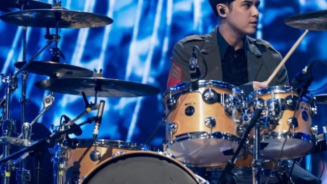 Al Ghazali Menggantikan Tyo Nugros di Konser Dewa 19 di Malaysia: Kisah Tak Terduga