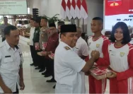 Bupati Semarang Awali Program Pembagian Bendera Merah Putih untuk Meningkatkan Rasa Nasionalisme