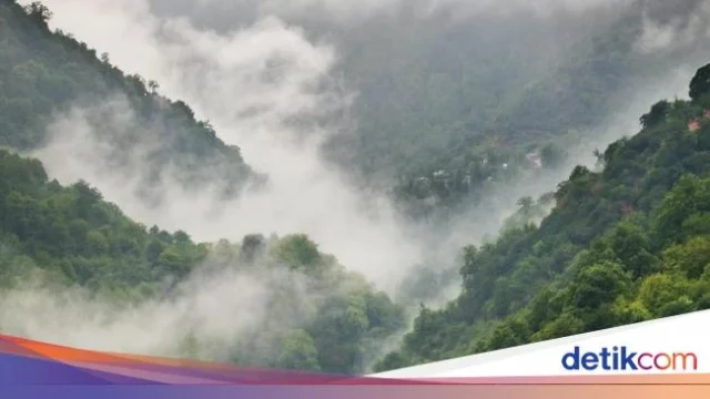 Cuaca Semarang Hari Ini Cerah, Tapi Berpotensi Hujan Ringan di Pegunungan Jateng