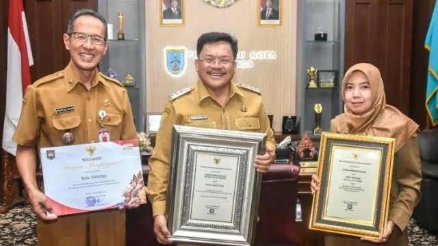 Dua Pelajar Salatiga Raih Nilai TKA Sempurna, Wali Kota Beri Apresiasi