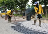 Gubernur Jateng Tambah Anggaran untuk Perbaikan Jalan Rusak di Blora