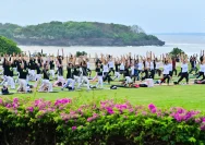 India dan Pemerintah Daerah Bali Ramaikan Hari Yoga Internasional di Bali