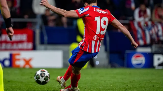 Julian Alvarez Agen Membantah Transfer Real Madrid: Apa Saja yang Terjadi?