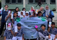 KKN UIN Walisongo Ajak Siswa SDN Mijen Melukis Celengan untuk Membangun Kebiasaan Menabung