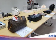 KPK Lelang Barang Mewah Koruptor Eks Sekda Pekanbaru