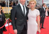 Noah Wyle Mendukung Istrinya Sara Wyle di Set Syuting The Pitt