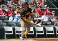 Padres Pilih Jase Bowen sebagai Pemain Utama, Membuka Ruang di Roster Aktif