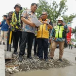 Pemprov Jateng Kebut Perbaikan Infrastruktur Jalan dan Jembatan