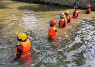 Penyelam Bazarnas Diterjunkan untuk Mencari Bocah 6 Tahun Hilang di Sungai Way Pisang