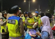 Polisi Membangun Koneksi dengan Masyarakat Melalui Patroli Blue Light