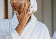 Rahasia Kulit 40-an Tetap Awet Muda dengan 4 Moisturizer Lokal