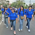 Ribuan Warga Mengikuti Fun Walk Hari BPR-BPRS Nasional di Taman Tegalega