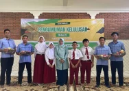 Siswa SD Al Muslim Sidoarjo Jadi Contoh Bagus untuk Kelulusan yang Berbagi