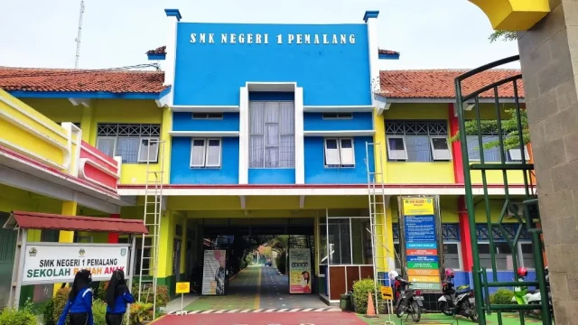 SMKN 1 Pemalang Mengintroduksikan One Day Service untuk SPMB