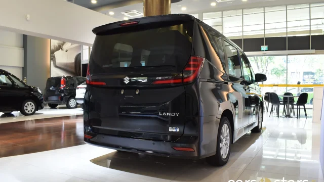 Suzuki Landy Hybrid Jepang Delapan Kursi: Inovasi Baru di Pasar