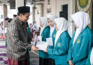Taj Yasin Hadirkan Senyum Santri Lewat Tali Asih Hafiz Al-Qur'an