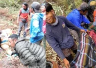 Tragedi di Apparalang: Elmi Febrianti Terjatuh di Tebing, Pengunjung Asyik Menonton