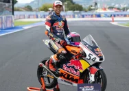 Veda Ega Pratama Menjelajah Moto3 Italia dengan Impresif