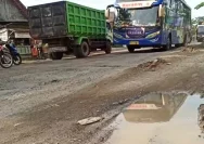 Warga Blora Keluhkan Jalan Gunandar Rusak Akibat Truk Sumbu 3
