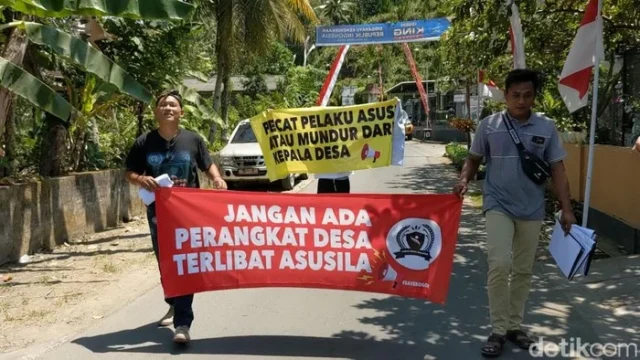 Warga Desa Jatiprahu Laporkan Perangkat Desa ke Polres Trenggalek Setelah Ditipu